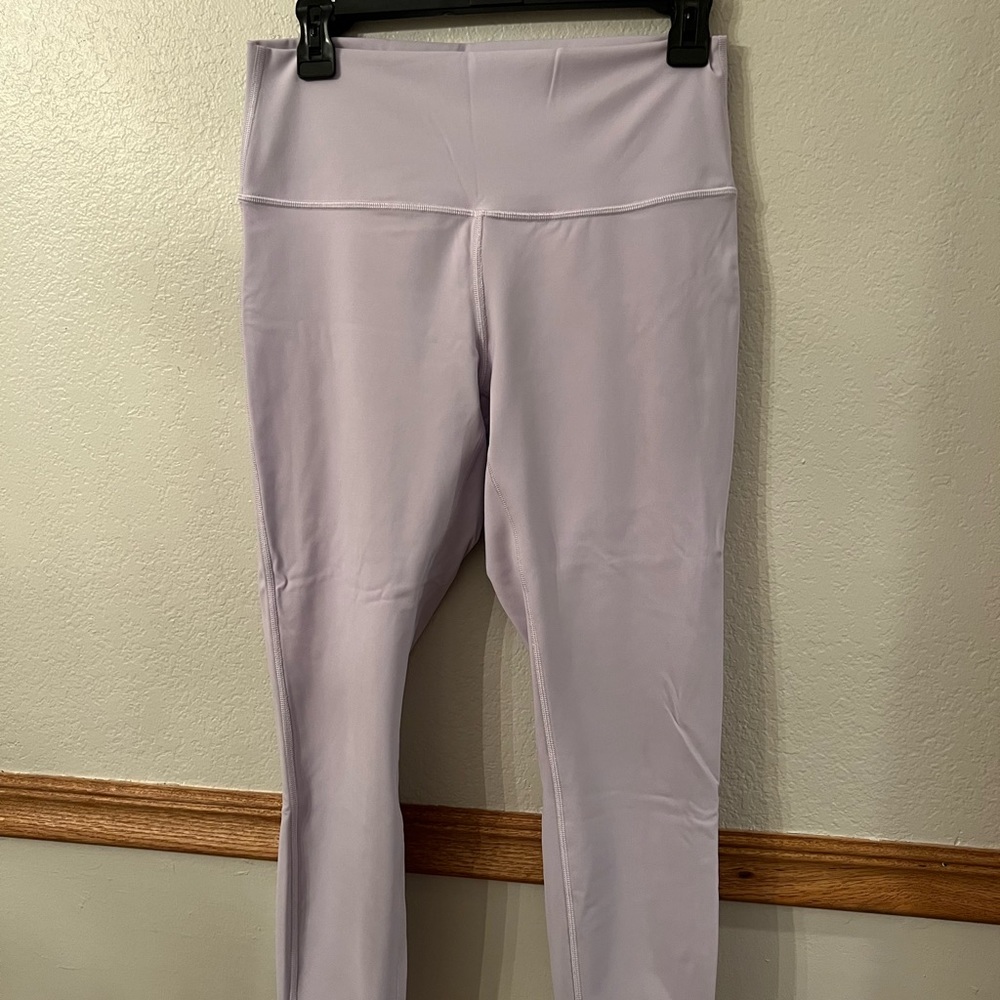 LULULEMON ALIGN LEGGINGS 25” ✨ color: lilac, size: 10, material: buttery soft